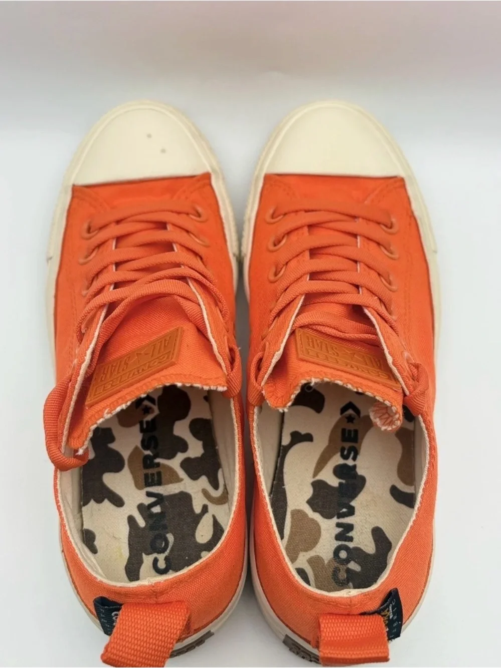 Converse up low